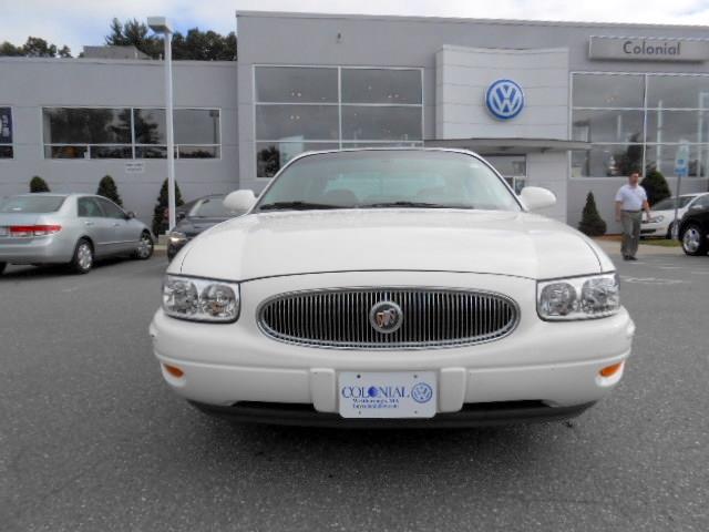 Buick LeSabre 2004 photo 2