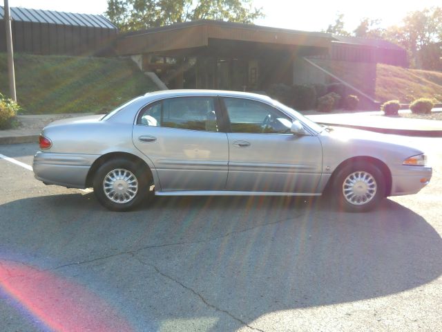 Buick LeSabre 2004 photo 2