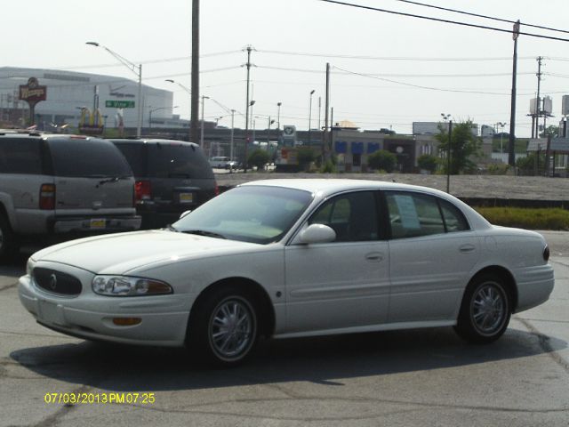 Buick LeSabre 2004 photo 2