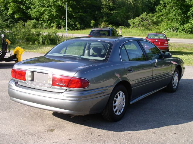 Buick LeSabre 2004 photo 1