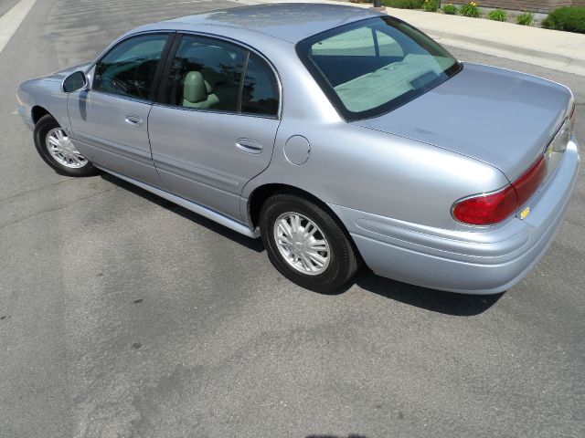 Buick LeSabre 2004 photo 2