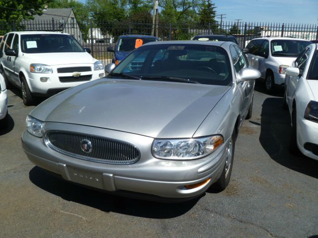 Buick LeSabre 2004 photo 2