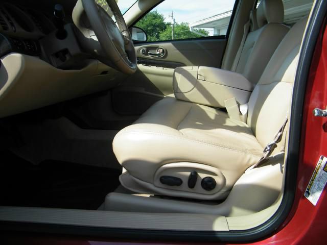 Buick LeSabre 2004 photo 3