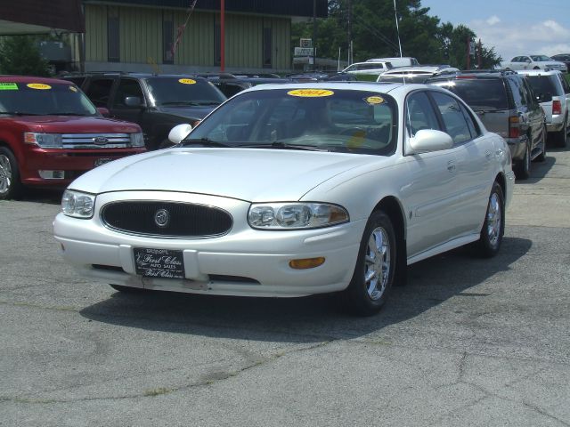 Buick LeSabre 2004 photo 1