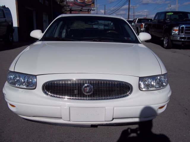 Buick LeSabre 2004 photo 2