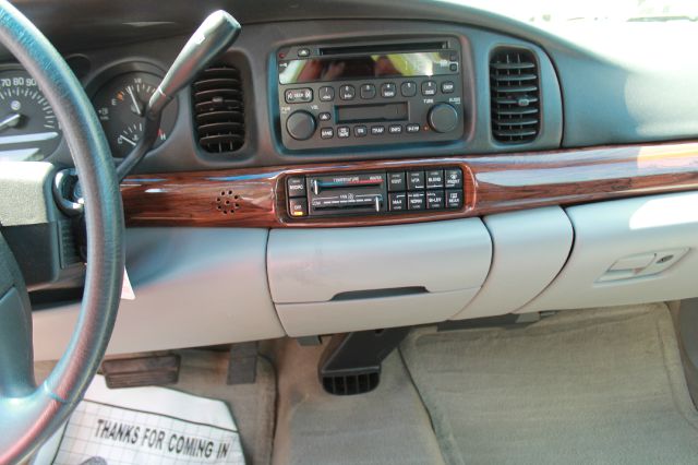 Buick LeSabre 2004 photo 23