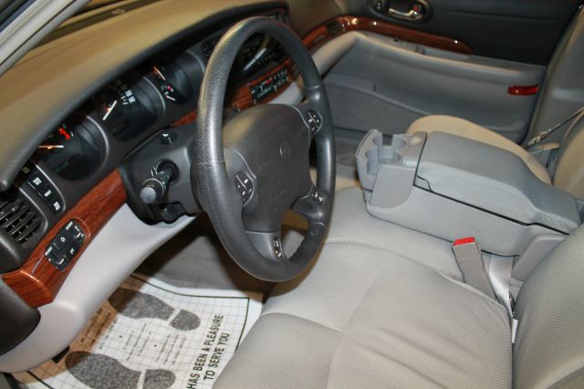 Buick LeSabre 2004 photo 3