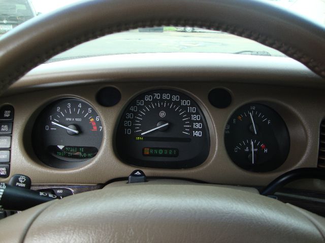 Buick LeSabre 2004 photo 8