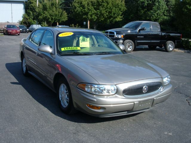 Buick LeSabre 2004 photo 1