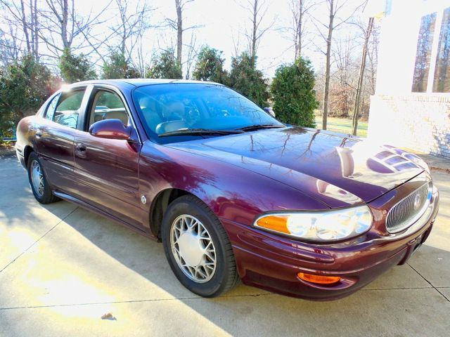 Buick LeSabre 2004 photo 1