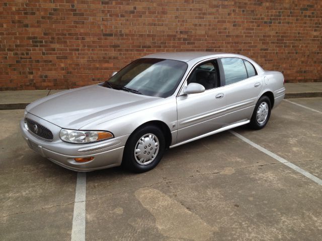 Buick LeSabre 2004 photo 2