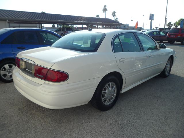 Buick LeSabre 2004 photo 2