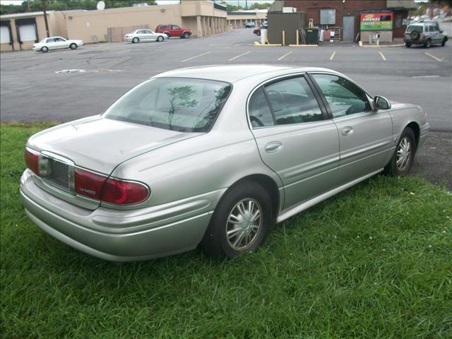 Buick LeSabre 2004 photo 2