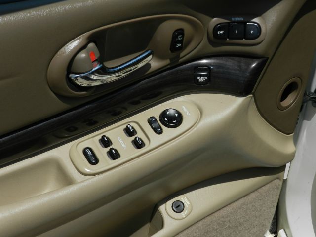 Buick LeSabre 2004 photo 20