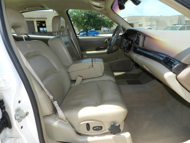 Buick LeSabre 2004 photo 3