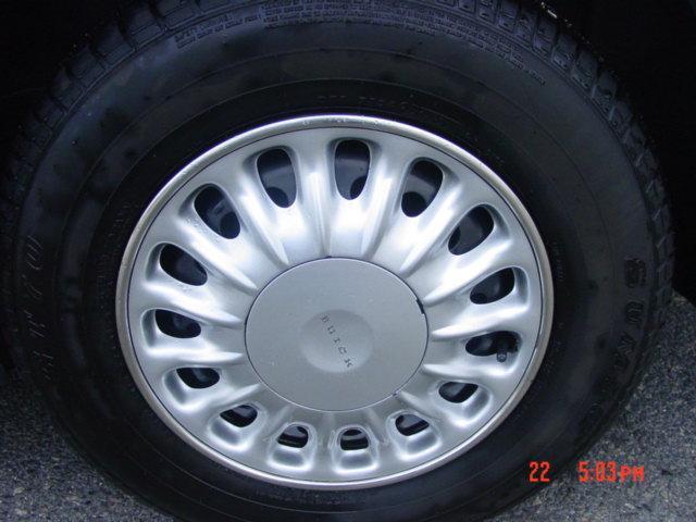 Buick LeSabre 2004 photo 3