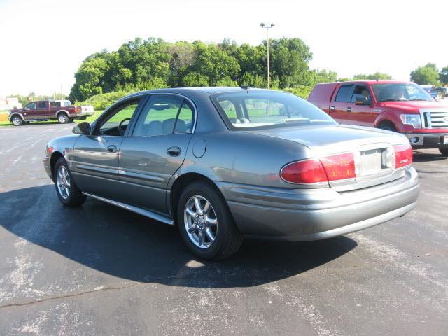 Buick LeSabre 2005 photo 2