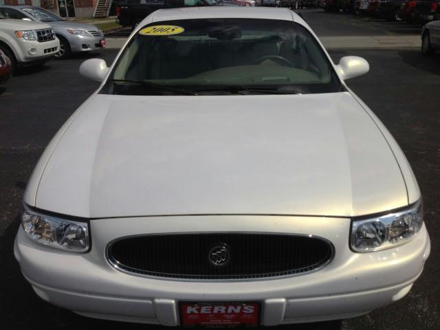 Buick LeSabre 2005 photo 2