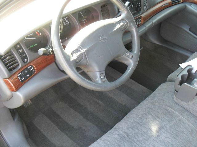 Buick LeSabre 2005 photo 1