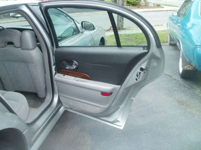 Buick LeSabre 2005 photo 1