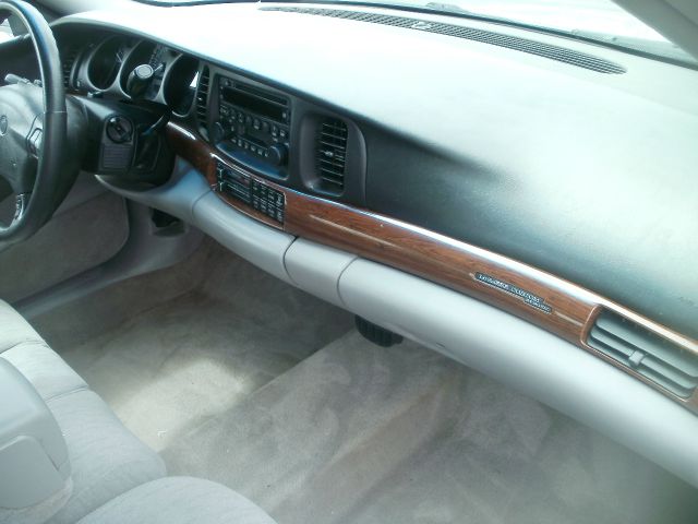 Buick LeSabre 2005 photo 3