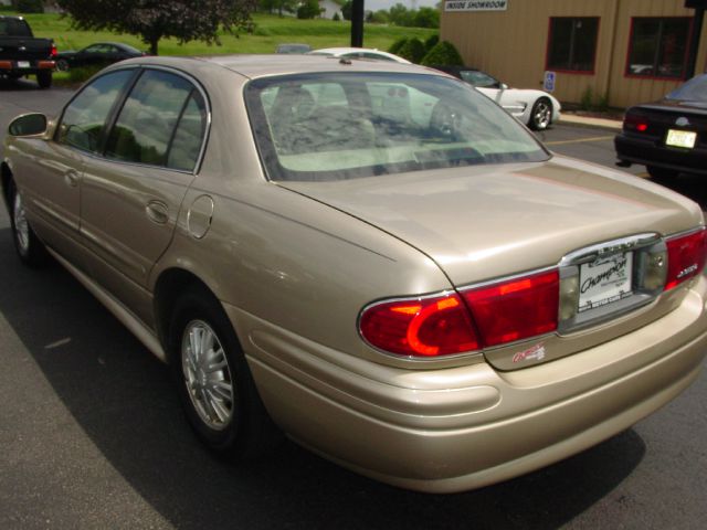 Buick LeSabre 2005 photo 1