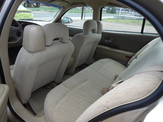 Buick LeSabre 2005 photo 1