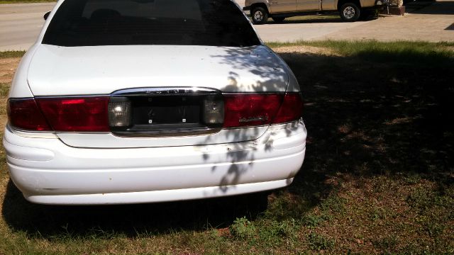 Buick LeSabre 2005 photo 2