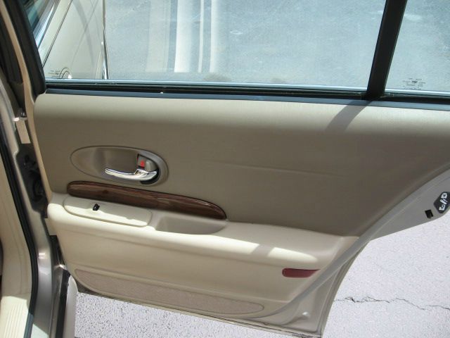 Buick LeSabre 2005 photo 1