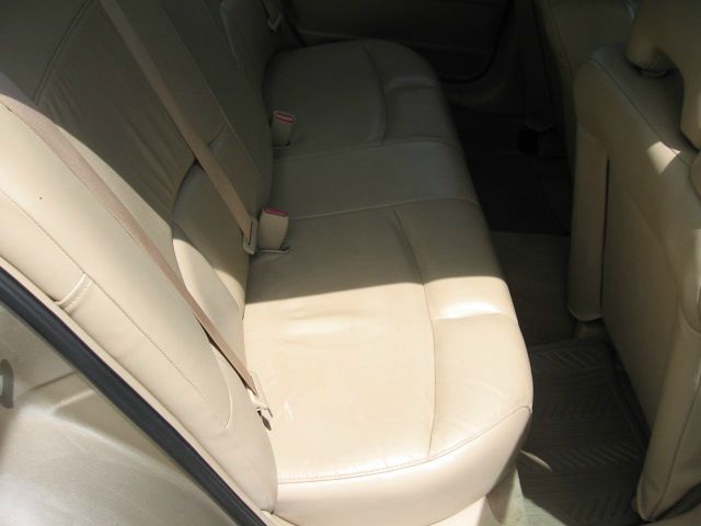 Buick LeSabre 2005 photo 2