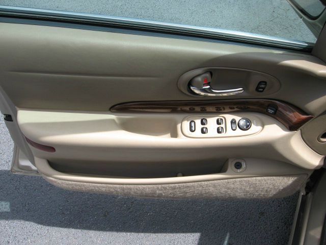 Buick LeSabre 2005 photo 3