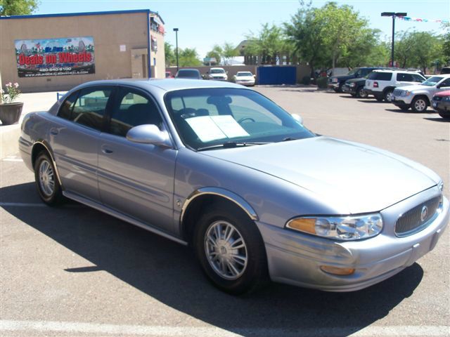 Buick LeSabre 2005 photo 1