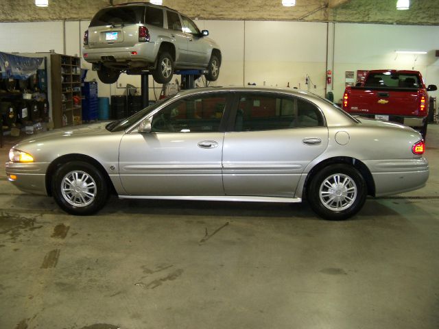 Buick LeSabre 2005 photo 1