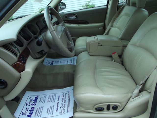 Buick LeSabre 2005 photo 2