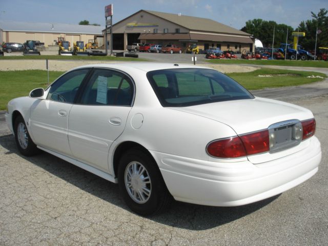 Buick LeSabre 2005 photo 1