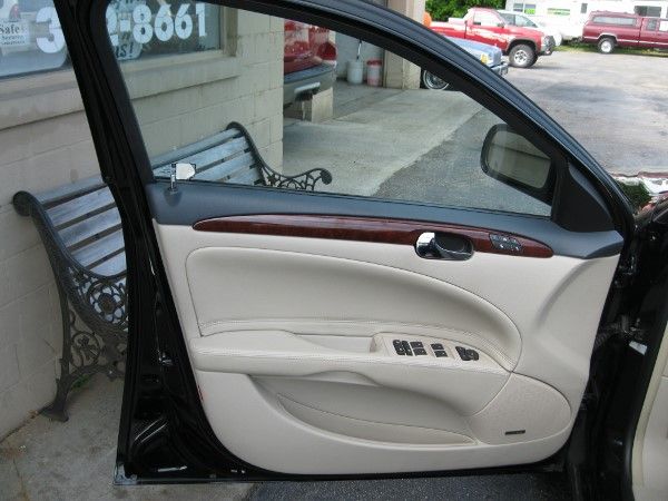 Buick Lucerne 2006 photo 11