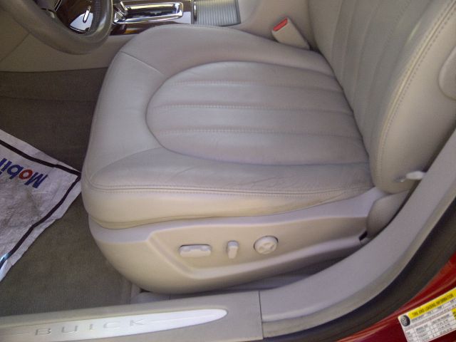 Buick Lucerne 2006 photo 12