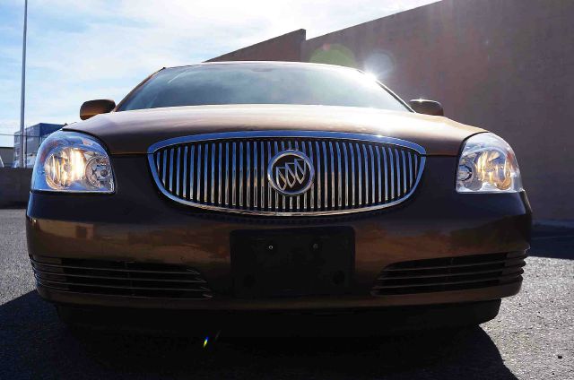 Buick Lucerne 2006 photo 2