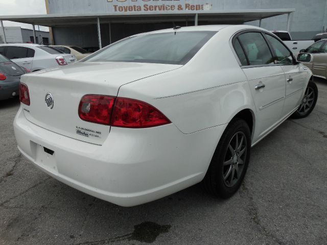 Buick Lucerne 2006 photo 1