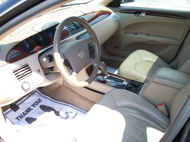 Buick Lucerne 2006 photo 1