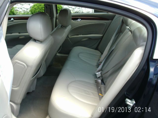 Buick Lucerne 2006 photo 2