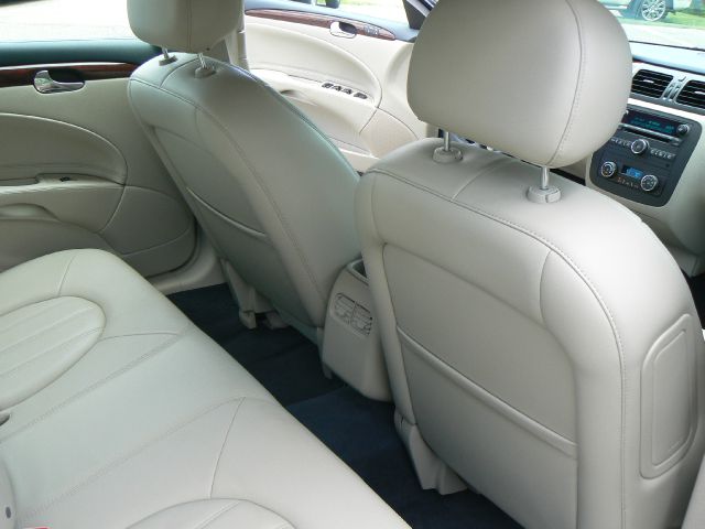 Buick Lucerne 2006 photo 17