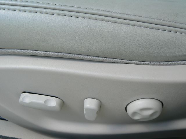 Buick Lucerne 2006 photo 25