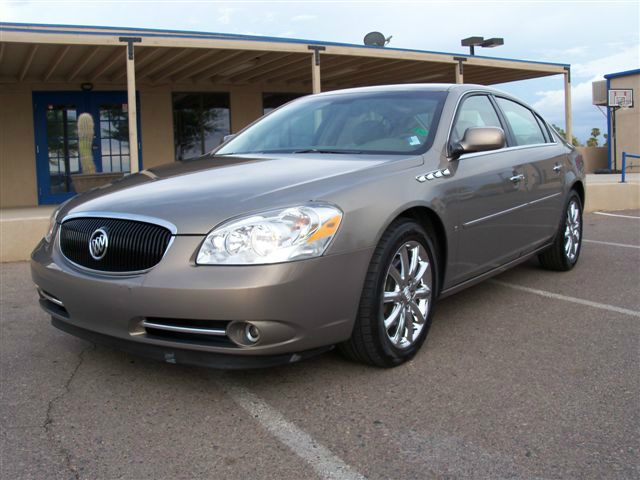 Buick Lucerne 2006 photo 2