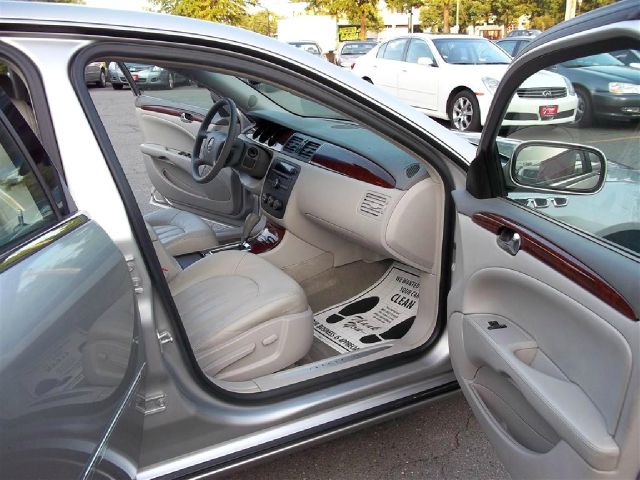 Buick Lucerne 2006 photo 6