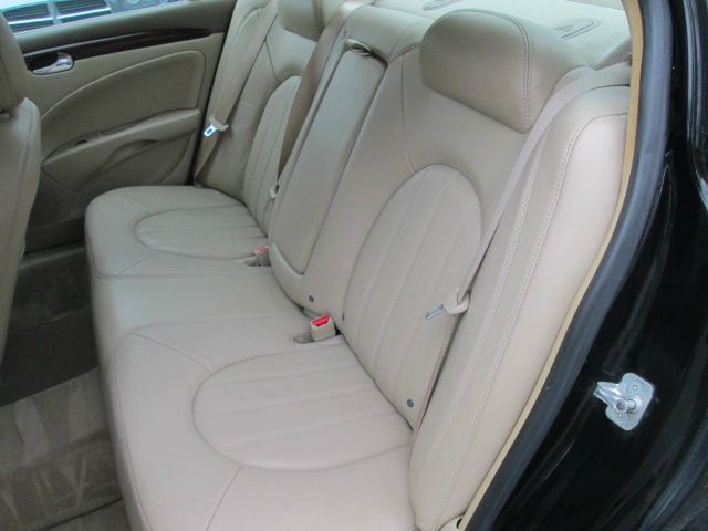 Buick Lucerne 2006 photo 3