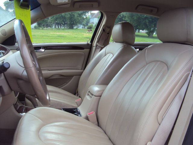 Buick Lucerne 2006 photo 1