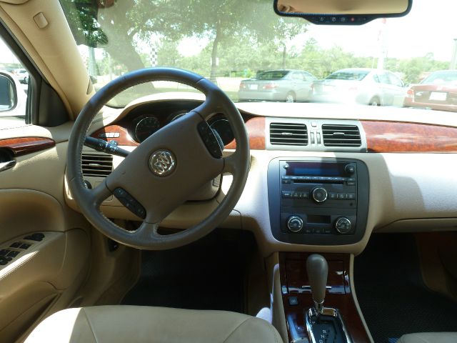 Buick Lucerne 2006 photo 11