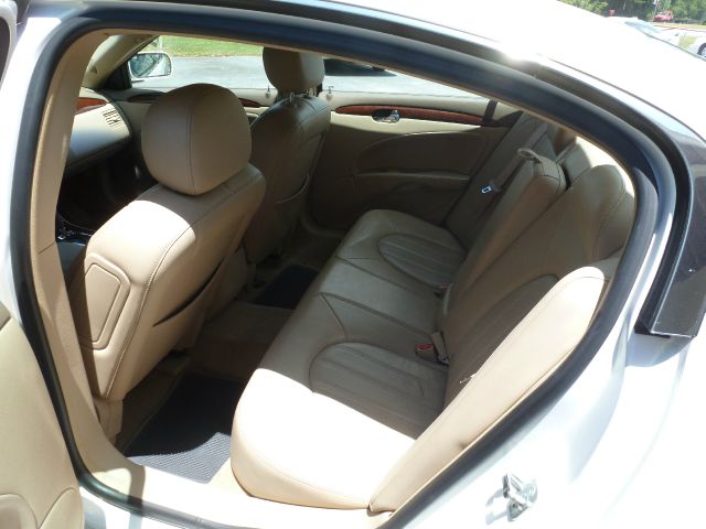 Buick Lucerne 2006 photo 16