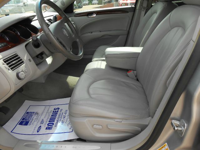 Buick Lucerne 2006 photo 8